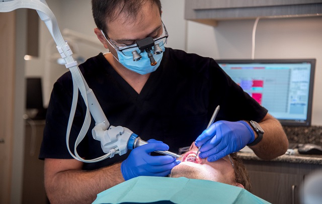 دندانپزشک حرفه‌ای در تهران