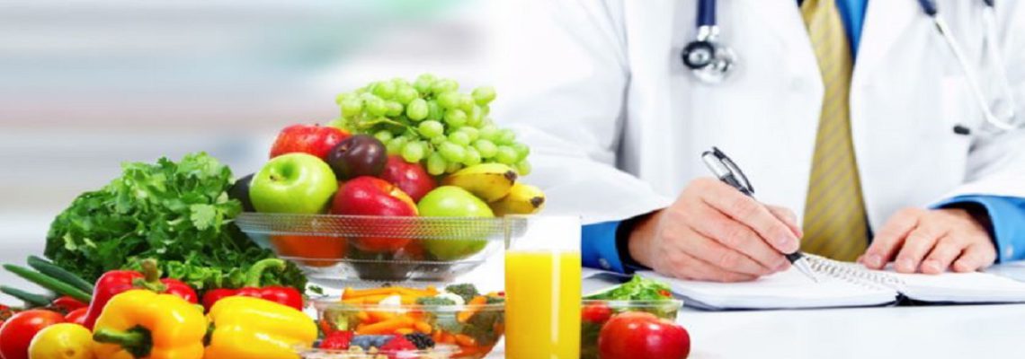 چهار تفاوت بین متخصص تغذیه و رژیم درمانی!